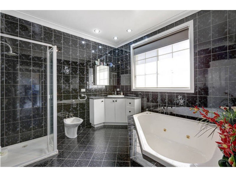 3 Tyrell Court, Meadow Heights VIC 3048