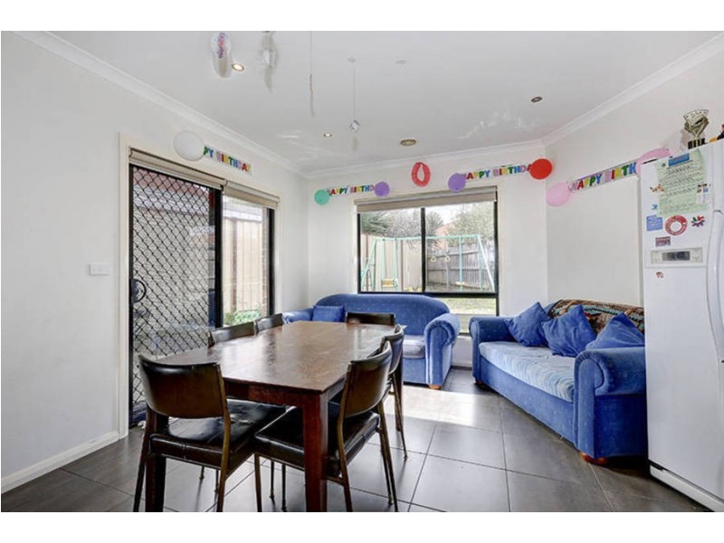 3/7 Care Close, Meadow Heights VIC 3048