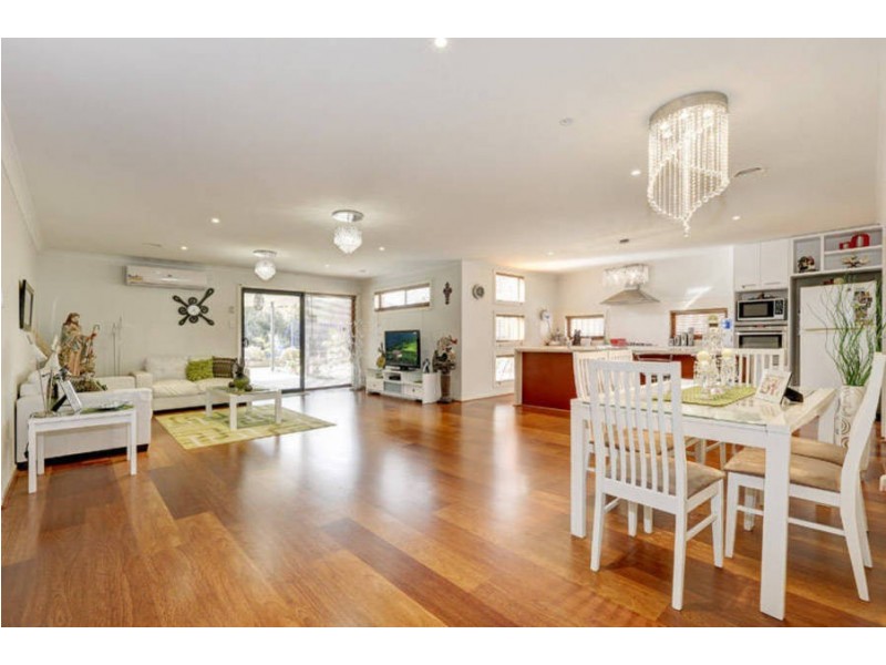 45 Serendip Crescent, Greenvale VIC 3059