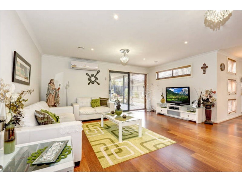 45 Serendip Crescent, Greenvale VIC 3059