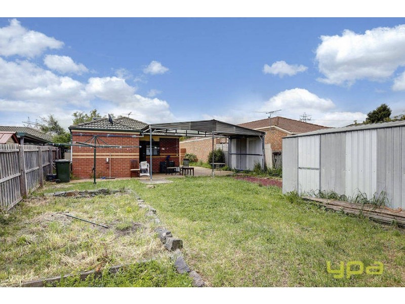 22 Pinnock Avenue, Roxburgh Park VIC 3064