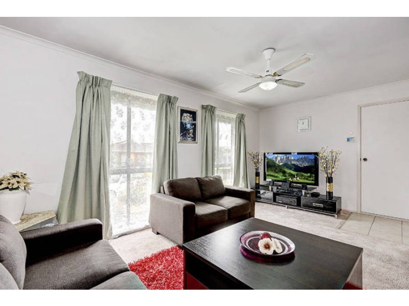 8 Simpson Court, Meadow Heights VIC 3048