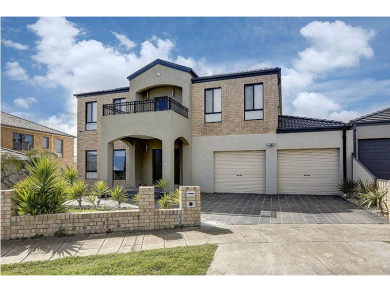 11 Hurley Rise, Roxburgh Park VIC 3064