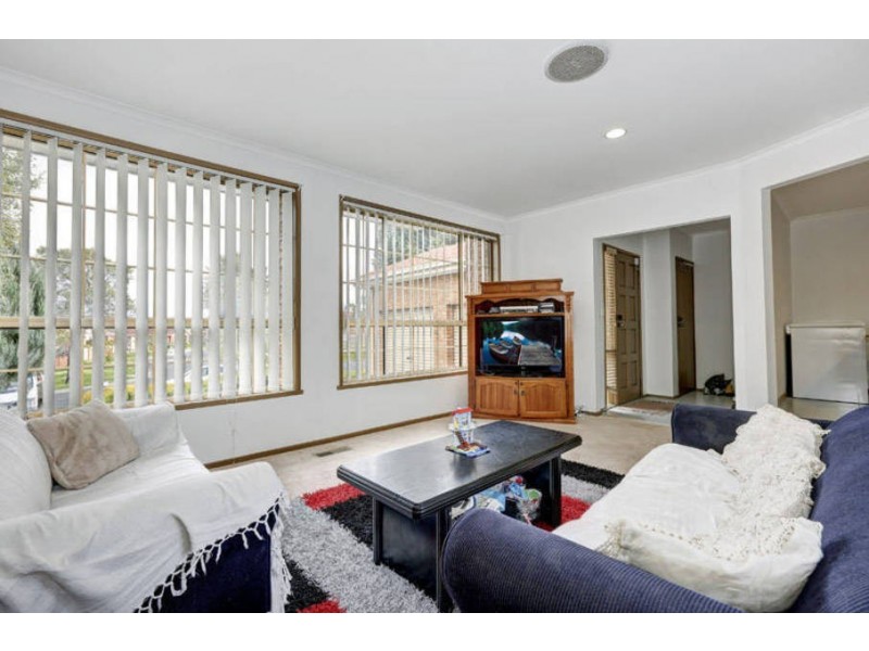 20 Lightwood Crescent, Meadow Heights VIC 3048