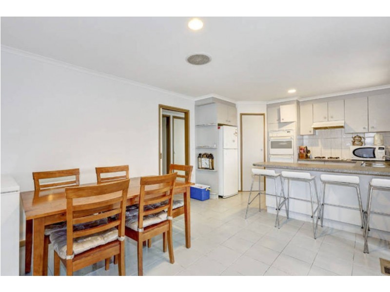 20 Lightwood Crescent, Meadow Heights VIC 3048