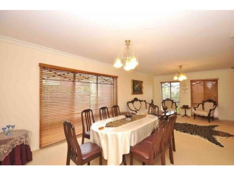 38 Mackellar Drive, Roxburgh Park VIC 3064