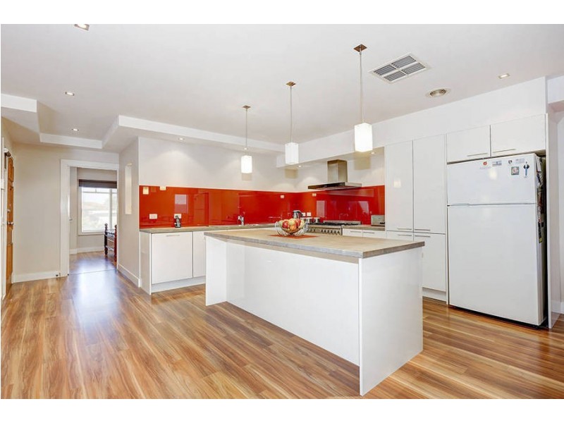 39 Rearden Crescent, Roxburgh Park VIC 3064