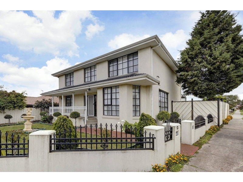 13 Gunbower Crescent, Meadow Heights VIC 3048