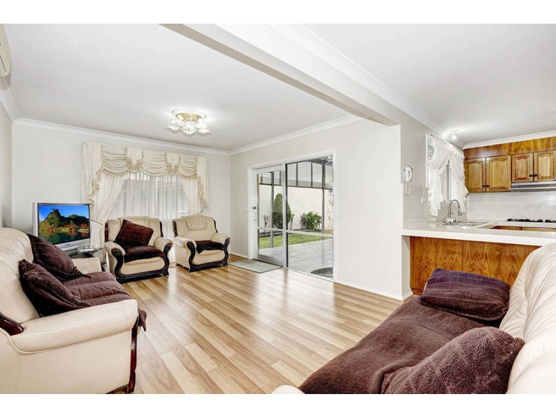 13 Gunbower Crescent, Meadow Heights VIC 3048