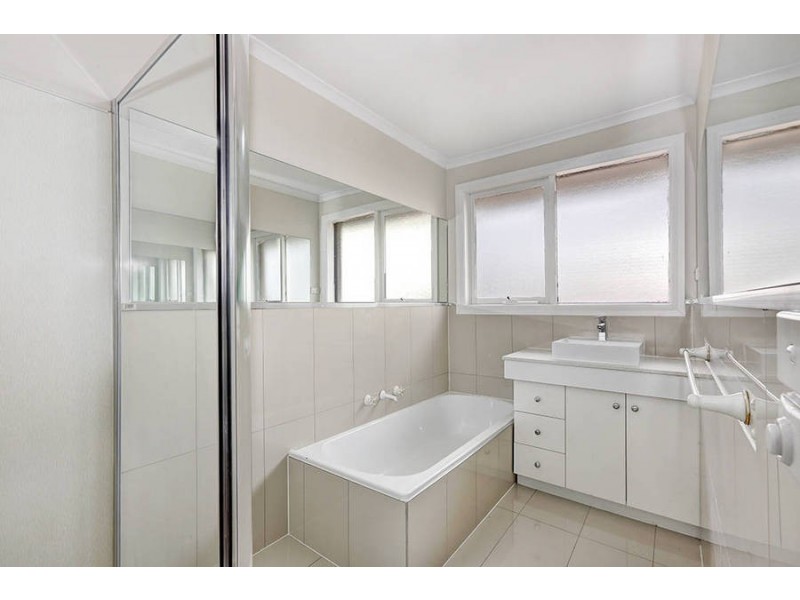 13 Gunbower Crescent, Meadow Heights VIC 3048