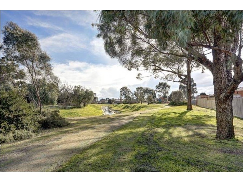 133 Mt. View Road, Lalor VIC 3075
