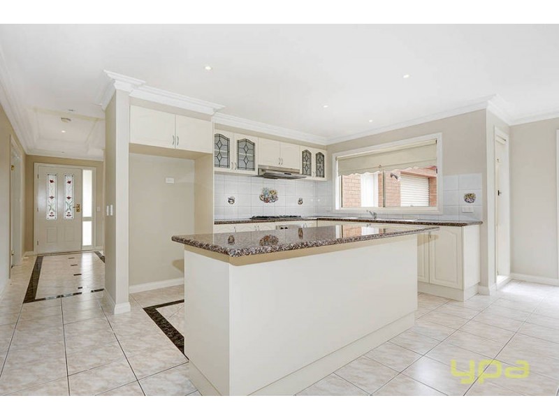 23 Brushwood Circuit, Roxburgh Park VIC 3064