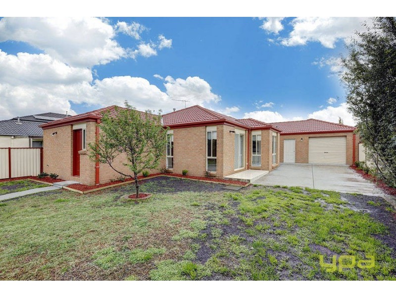 23 Brushwood Circuit, Roxburgh Park VIC 3064