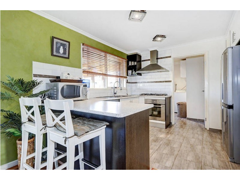 16 Nourell Court, Meadow Heights VIC 3048