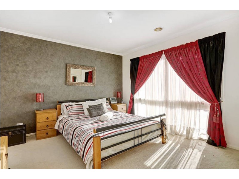 16 Nourell Court, Meadow Heights VIC 3048