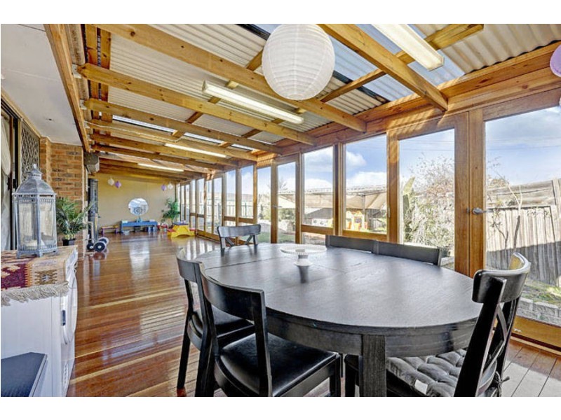 16 Nourell Court, Meadow Heights VIC 3048