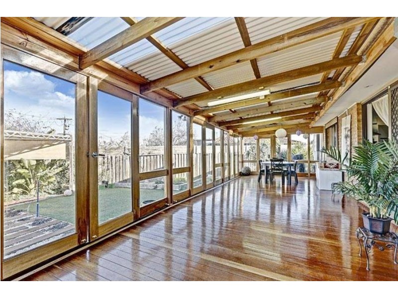 16 Nourell Court, Meadow Heights VIC 3048