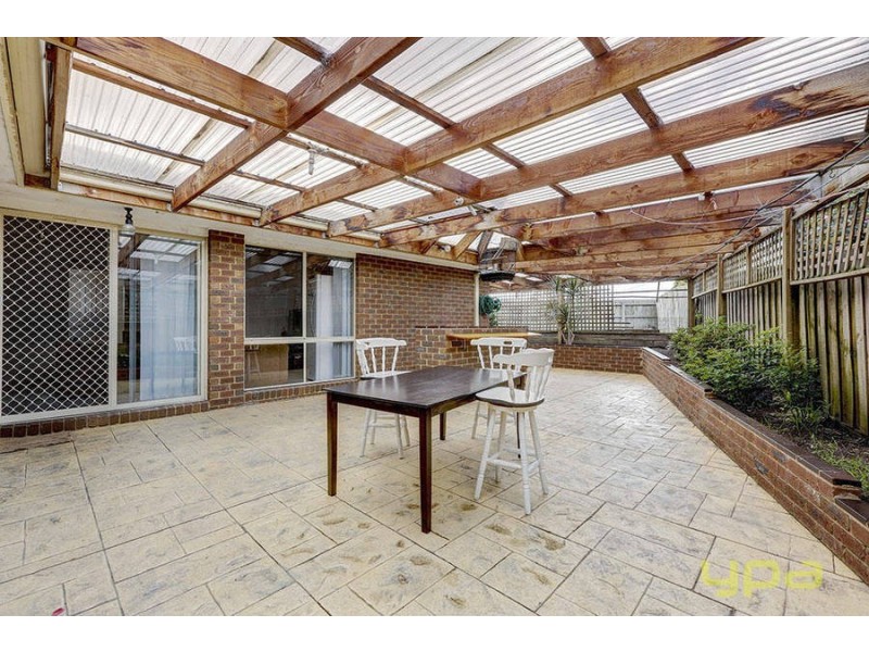 7 Pinnock Avenue, Roxburgh Park VIC 3064