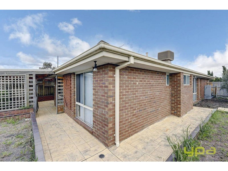 7 Pinnock Avenue, Roxburgh Park VIC 3064