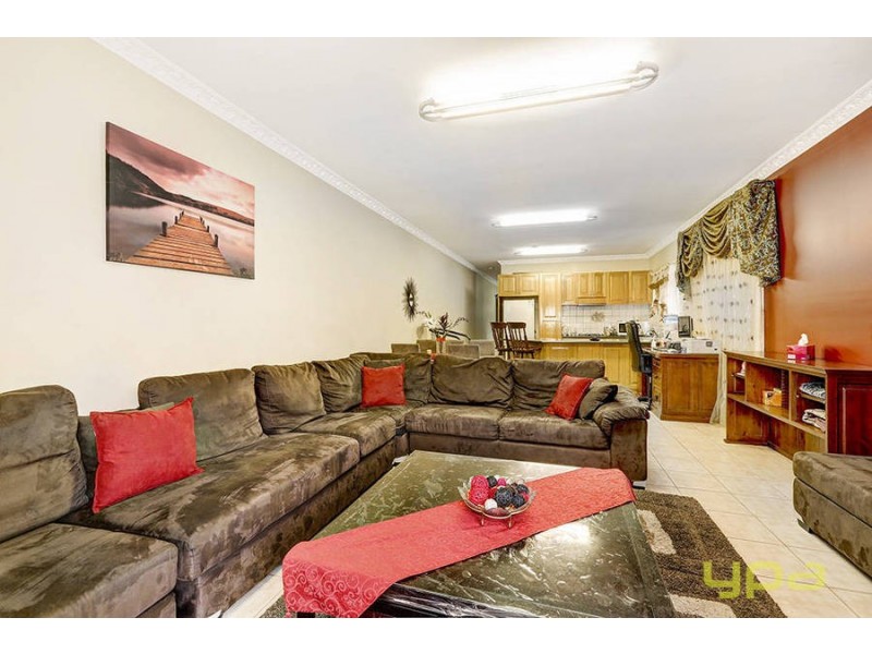 15 Franklin Avenue, Roxburgh Park VIC 3064