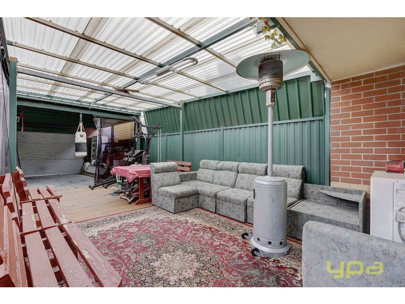 15 Franklin Avenue, Roxburgh Park VIC 3064