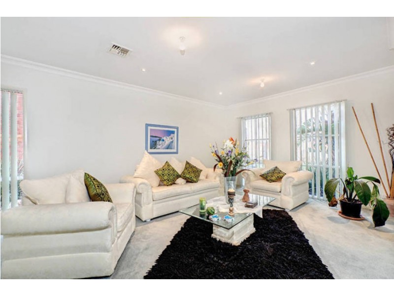 34 Jasmine Court, Meadow Heights VIC 3048