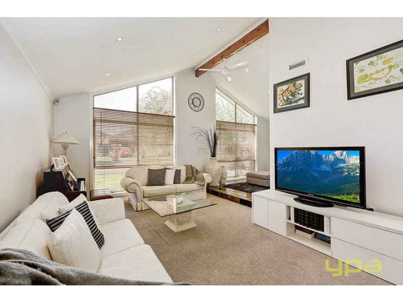 29 Papworth Place, Meadow Heights VIC 3048