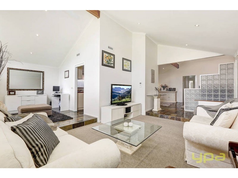 29 Papworth Place, Meadow Heights VIC 3048