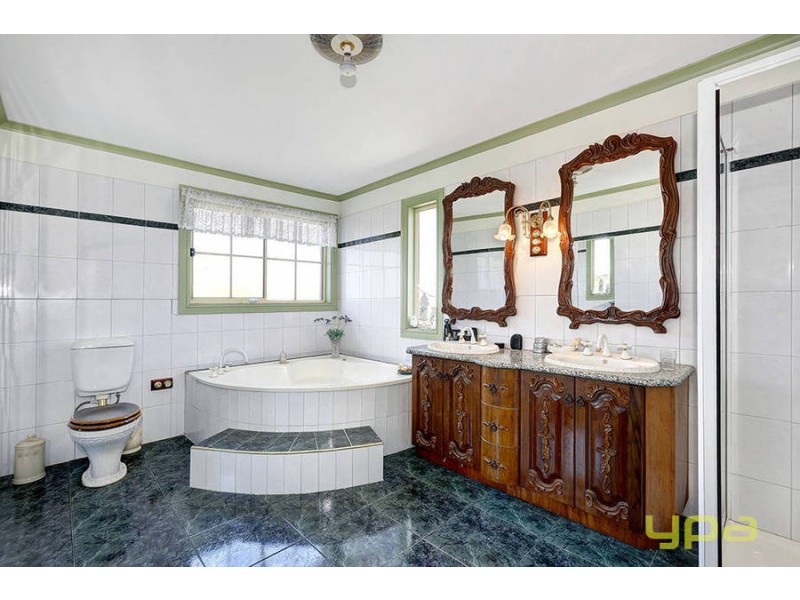 1 Welsh Court, Roxburgh Park VIC 3064