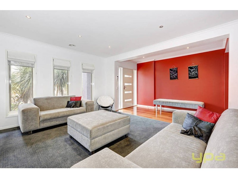 10 Hannam Court, Roxburgh Park VIC 3064