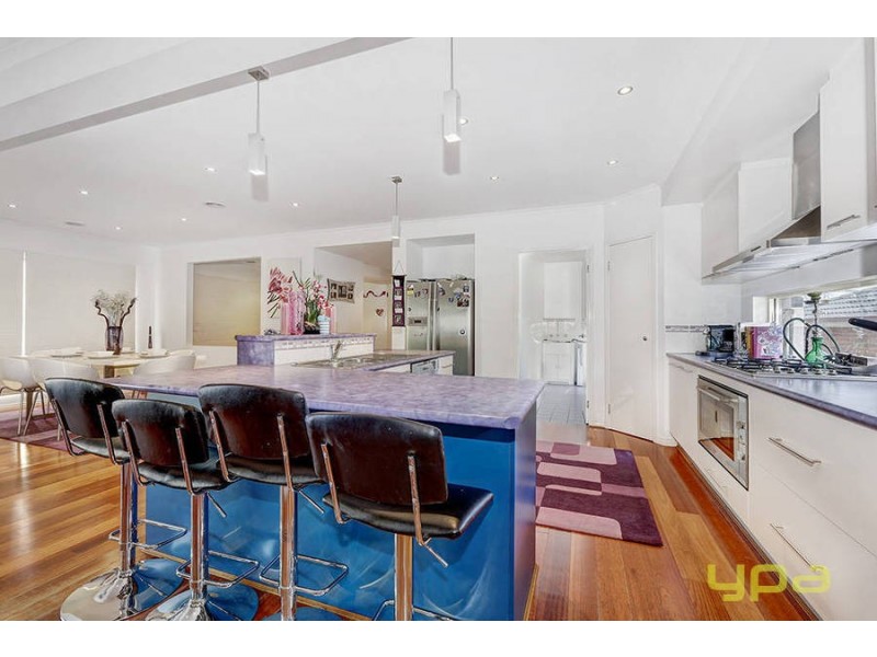 10 Hannam Court, Roxburgh Park VIC 3064