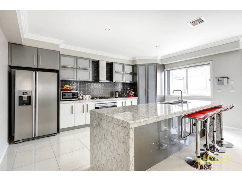 8  Silvan Terrace, Greenvale VIC 3059