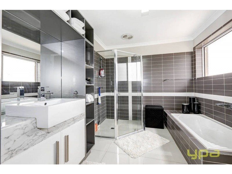 8  Silvan Terrace, Greenvale VIC 3059