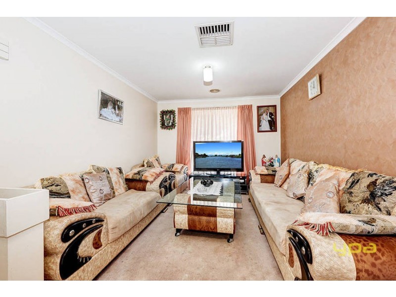 51 Mitchell Crescent, Meadow Heights VIC 3048