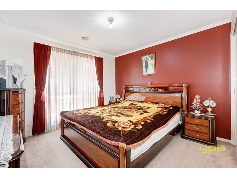 51 Mitchell Crescent, Meadow Heights VIC 3048