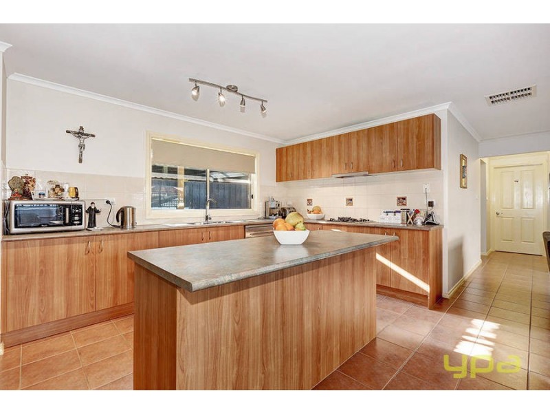 31 Wisla Circuit, Roxburgh Park VIC 3064