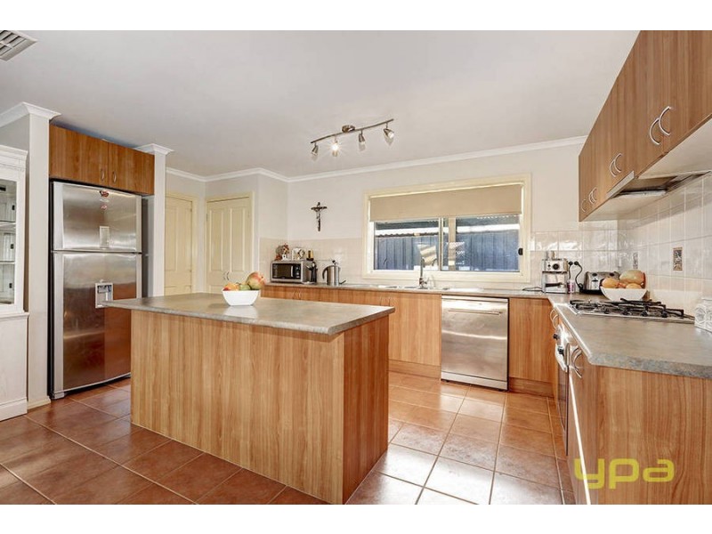 31 Wisla Circuit, Roxburgh Park VIC 3064