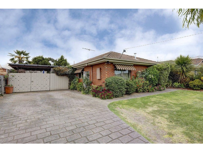 125 Rokewood Crescent, Meadow Heights VIC 3048