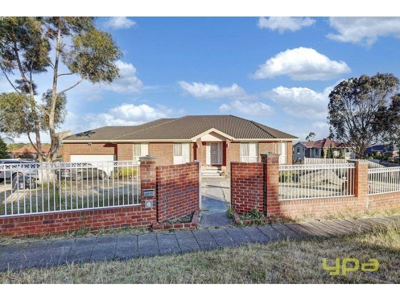 2 The Ridge, Roxburgh Park VIC 3064