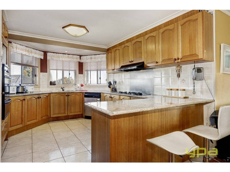 2 The Ridge, Roxburgh Park VIC 3064