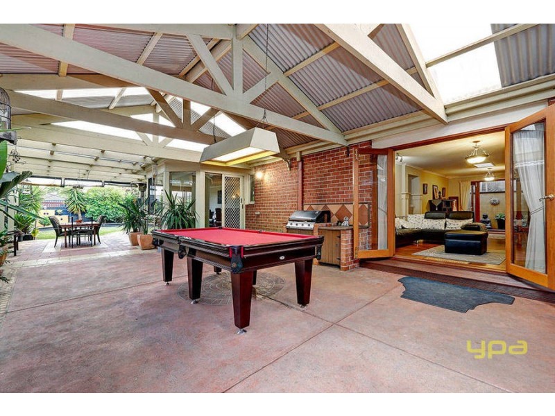 6 Volantis Crescent, Roxburgh Park VIC 3064