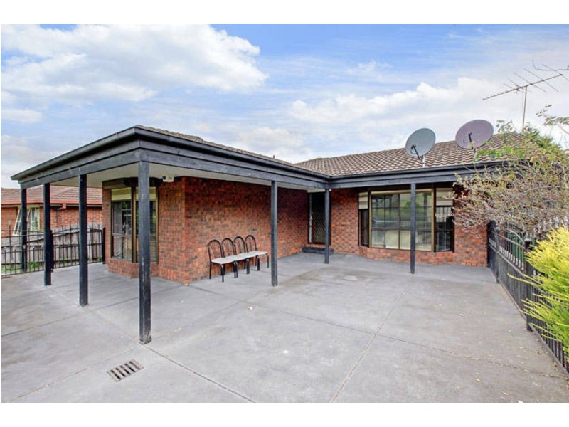 5 Dillwynia Place, Meadow Heights VIC 3048