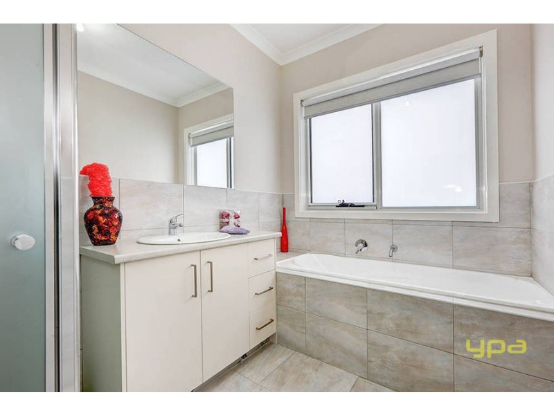 31 Glenbrae Street, Craigieburn VIC 3064