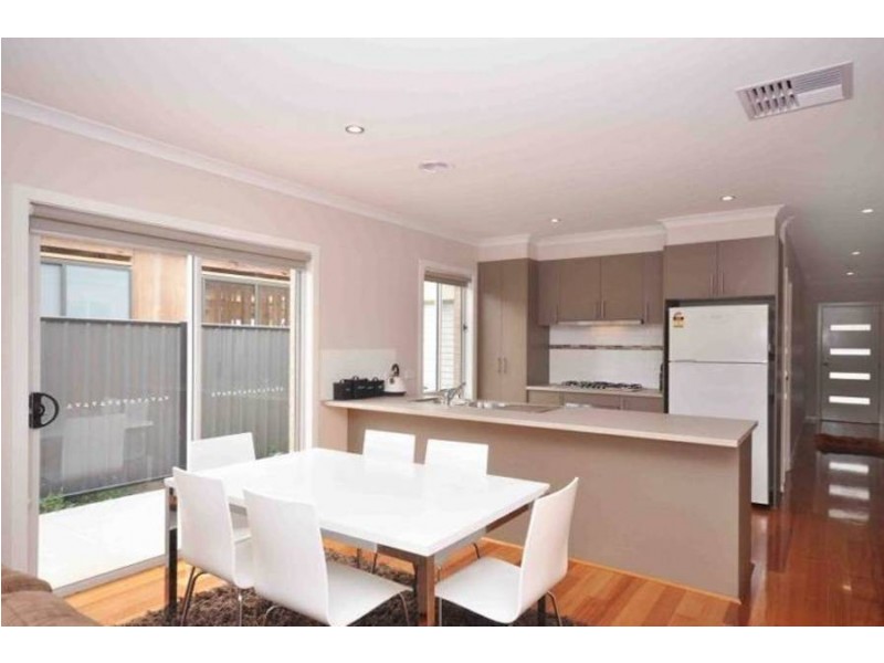 5 Parkhaven Street, Craigieburn VIC 3064