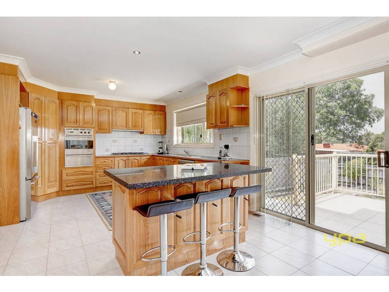 17 Cashmore Place, Roxburgh Park VIC 3064