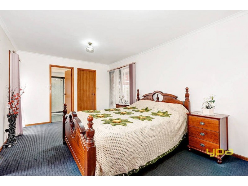 8 Colignan Court, Meadow Heights VIC 3048