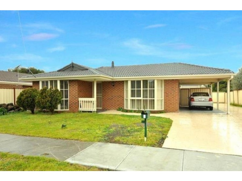 3 Yarcombe Crescent, Craigieburn VIC 3064