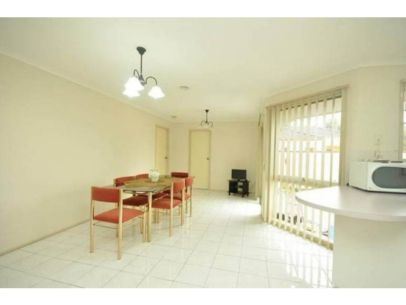 3 Yarcombe Crescent, Craigieburn VIC 3064