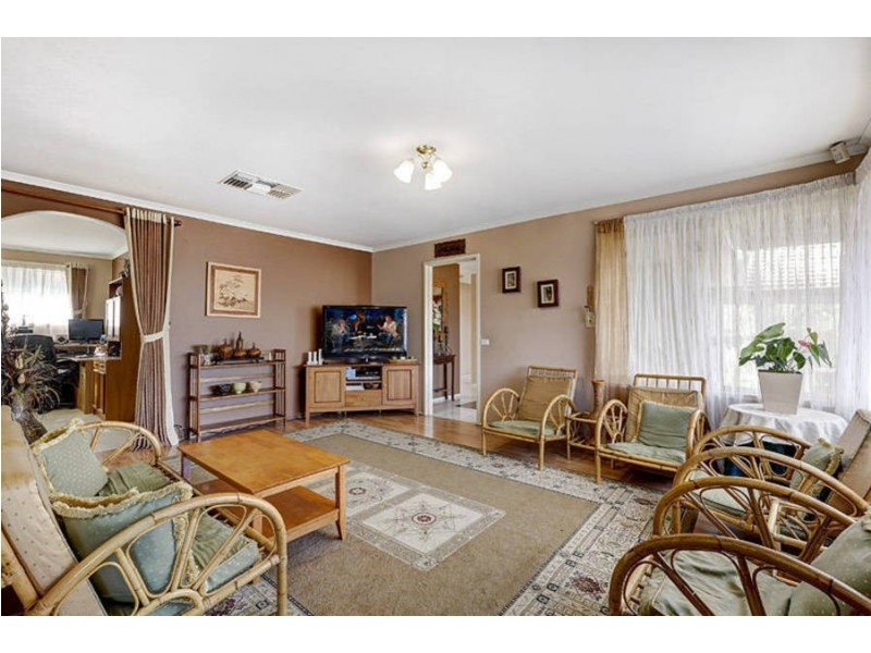 133 Mount View Road, Lalor VIC 3075