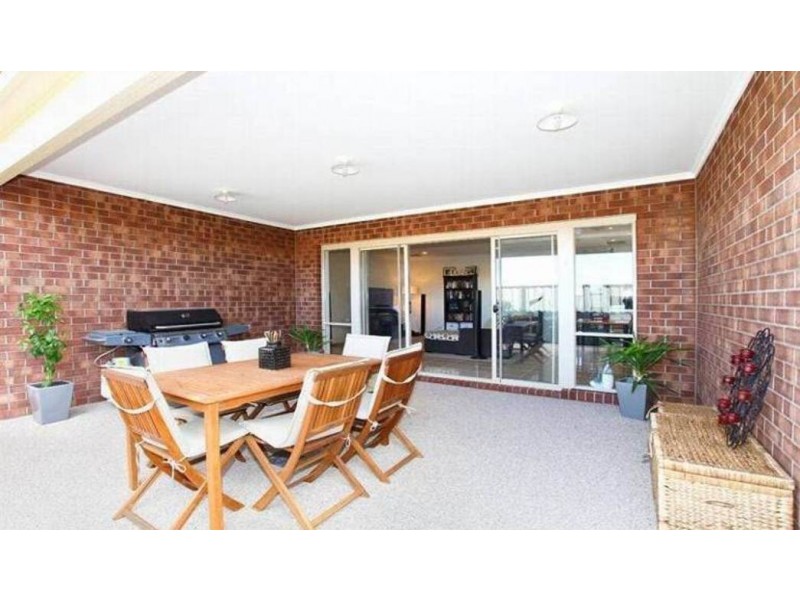 62 Biltmore Crescent, Roxburgh Park VIC 3064